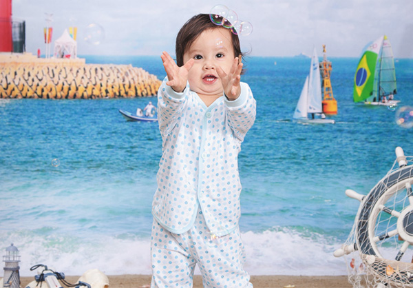 康貝坊藍(lán)色點狀內(nèi)衣套裝