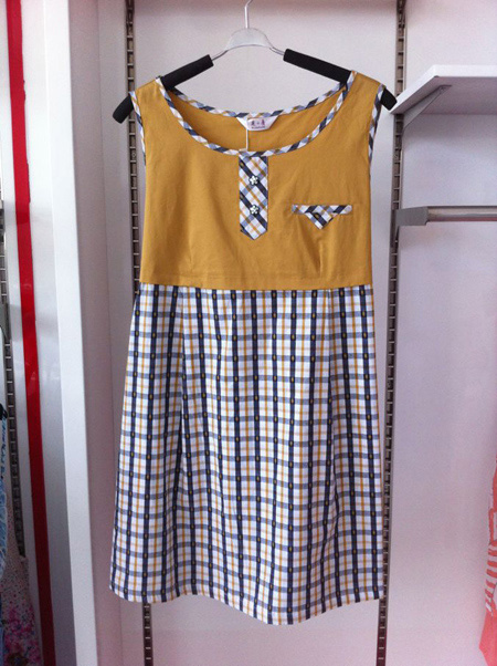 ��+����ݗ�����ɫ�l�y