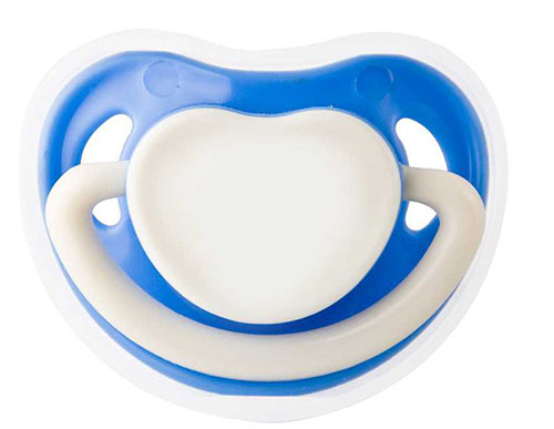 貝嬰奇塑料心形安撫玩嘴