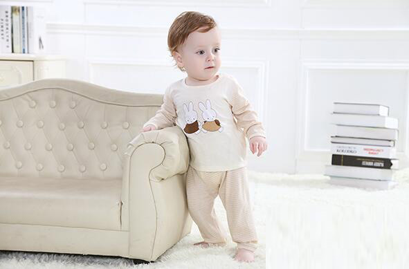 ������yinge��(n��i)��2015�����¿��g�l�����_(k��i)�n����0