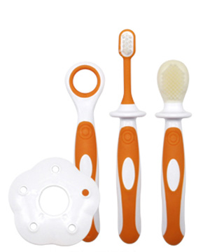 小太陽(yáng)yinge牙刷三件套.jpg 小太陽(yáng)yinge牙刷三件套.jpg