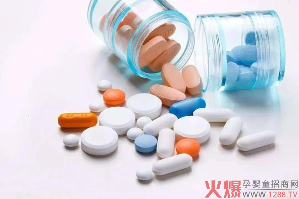 Louver�R���m������؛|�^(gu��)�꺦�º��ӷeʳ���W(xu��)��(hu��)�@�����p�ɑ�(y��ng)��(du��)