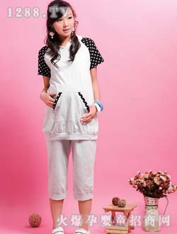 �r��С�������eyunf��ɫ���b