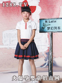 M.Latinϵ�Еr(sh��)���{(l��n)�Ӽt��ȹ