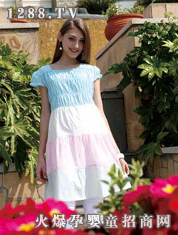 ����yunf�b�\ɫ�M�y�B��ȹ