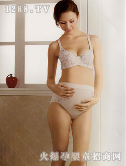 �Є���yunf��ɫ��(n��i)�����b