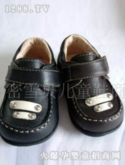 ��ѩ����ɫ��Ƥ��ƤЬ