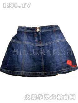 �у�Ůͯţ�ж�ȹ