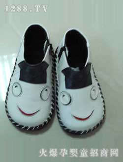 ��߸ͯ��ЦĘyinge�W��Ь