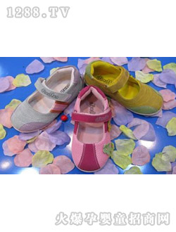 �Ϙ�(l��)��ͯЬ�����L(f��ng)��r(sh��)��Ь