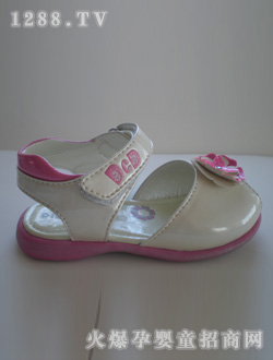 ��؈֮����ɫŮͯ��Ь