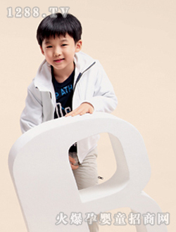 ȸ̫�ɰ�ɫ��ͯ���b