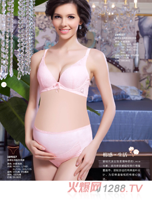 ��������yunf���ط�ɫ