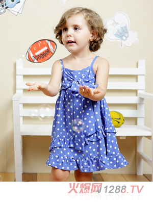 ���r��ͯȹ�{ɫ