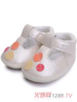 ��ʹ֮����Ӳ�youe��ǰЬ��ɫ