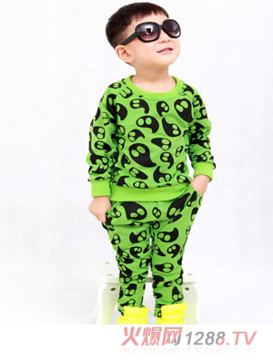 �ڴ�����ͯ���b��ͯ�\(y��n)��(d��ng)���b�Gɫ���