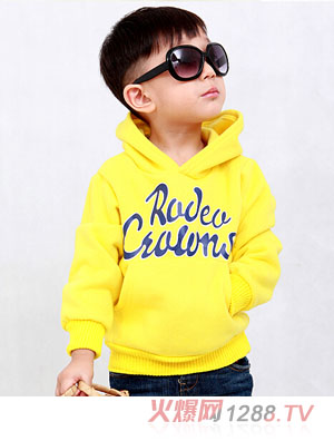 �ڴ��܃�ͯ���e���^�l(w��i)���Sɫ