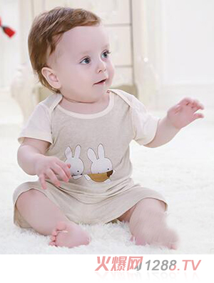 ������yinge��(n��i)��2015�����¿�ײɫ���������b